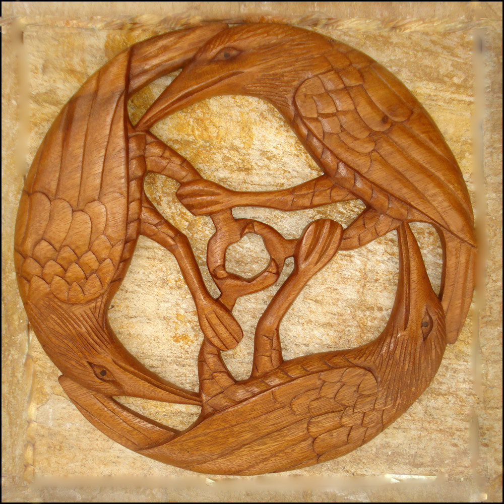 cm-26-celtic-three-ravens-celtic-viking-and-lamp-woodcraft-carvings